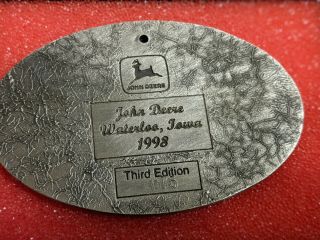 1996 JOHN DEERE PEWTER CHRISTMAS ORNAMENT TRACTOR THIRD IN SERIES 2