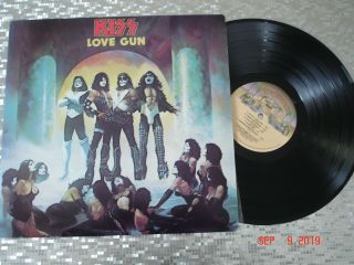 Kiss " Love Gun " Lp Casablanca Polygram 501 Repress W/incorrect Track Listing