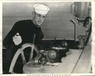 1942 Press Photo Red Sox Baseball Player Dominic Dimaggio During Naval Training