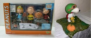 Peanuts It’s The Great Pumpkin Charlie Brown Figures,  Snoopy Scale Memory Lane