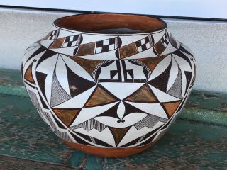 Wonderful Old / Vintage Acoma Pueblo Pottery Olla N R.