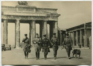 Wwii Large Size Photo: Russian Military In Berlin,  Brandenburg Gate May 1945