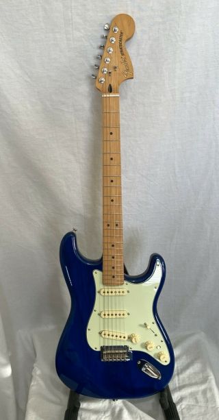 Fender Deluxe Stratocaster With Vintage Noiseless Pickups,  Maple Fretboard 2018