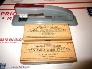 Vintage Swingline 400 Stapler & 2 Boxes Of Monarch Brand Staples