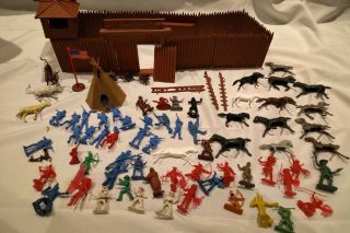 Vintage Marx Fort Apache Western Playset Tons Figures Accessories