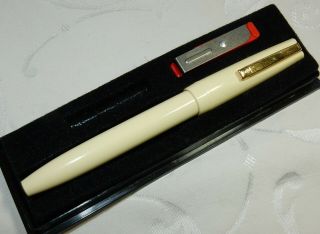 Osmiroid 65 Fountain Pen - Cream - Smooth Fine Nib - Nr