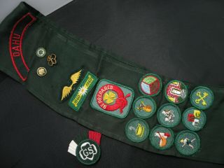 Early Vintage Girl Scout Green Sash 1960 Gs Usa Patches Badges Pins Oahu Hawaii