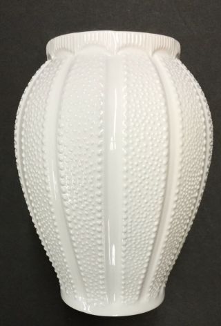 2005 Tiffany Co Ireland White Porcelain Sea Urchin 8” Vase