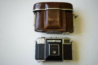 Vintage Zeiss Ikon Contessa 35mm.  Camera With Case