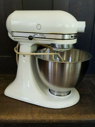 Vintage KitchenAid Kitchen Aid Stand Mixer White SS Bowl 4.  5 Qt K45 2