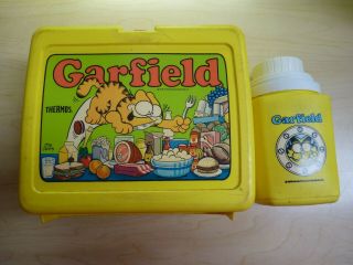 Vintage 1978 Garfield & Friends Thermos Lunch Box Yellow Pail W/ Drink Thermos