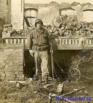 Hard Fought Us Rifleman Posed By Battered German Building; Gotha 1945