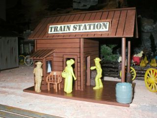 Western Playset Building Train Station Same Scale As Marx And Gunsmoke Blds