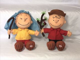 2011 Hallmark Peanuts Talking Linus And Charlie Brown Plush Christmas
