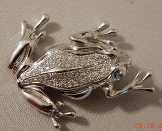 Vintage Frog Pendant 18 Kt White Gold And 62 Diamonds.  62 Carats Tw