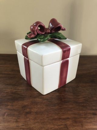 Vintage Ff Fitz & Floyd Christmas Present Gift Trinket Box W Bow Storage Ceramic