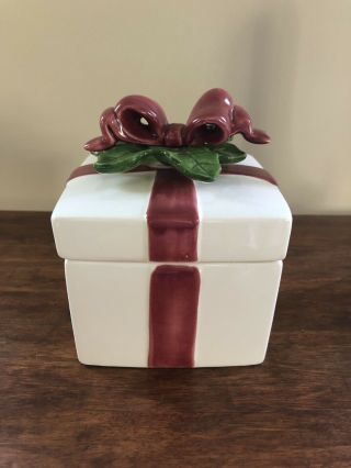 Vintage FF Fitz & Floyd Christmas Present Gift Trinket Box w Bow Storage Ceramic 2