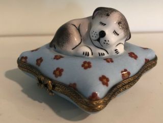 Peint Main Limoges France Porcelain Snuff Trinket Box 1.  5” " Sleeping Puppy "