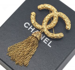 Chanel Cc Logo Fringe Vintage Brooch Gold Tone Pin 93a W/box 1219