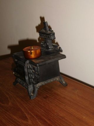 1970s Vintage Queen Black Cast Iron Mini Toy Stove Doll House Oven, 3