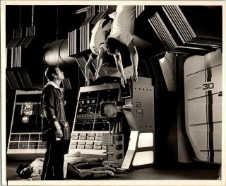 Star Trek Wrath Of Khan Movie Photo Still 1982 Dr Bones Mccoy & Dead Crew G49