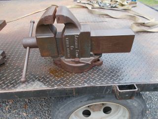 vintage vise 6 inch american scale bench vice,  blacksmith machinist large vise 2