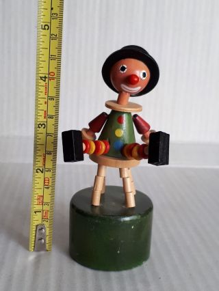 Wooden Clown Joker Push Button Puppet Movable Jointed Game Push - Up Toy D - K Green