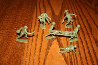 Marx Army Medical Soldiers,  Corpsmen,  Stretcher,  And Wounded Tank 5 Mpc Timmee