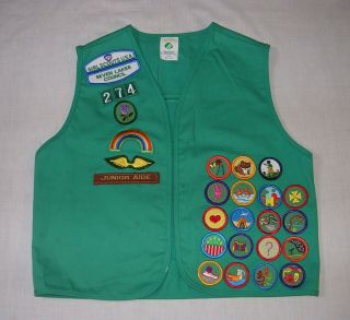 Girl Scout Usa Junior Green Vest With Badges And Patches Vintage 1996 - 1999 Med.