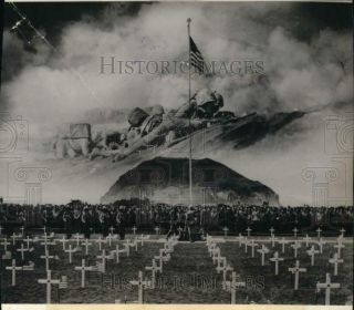 1945 Press Photo Memorial To The Us Marine Invasion Of Iwo Jima In World War Ii