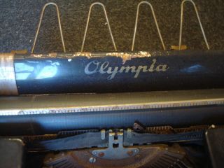 Small Vintage Olympia Typewriter 1940 - 50 in need of a good home 3
