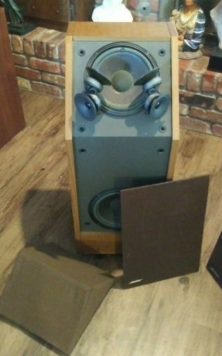 Vintage - One Bose 601 Series III Speakers & 2