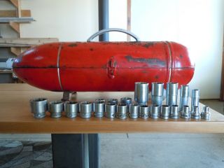 Blackhawk Torpedo Nuggets Vintage 30 - K Tool Box With Sockets