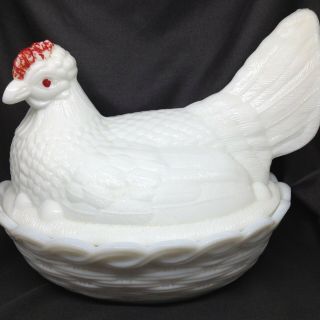 Vintage Hen On Nest Covered Candy Dish Bowl White Milk Glass Red Comb 7.  5 Inch