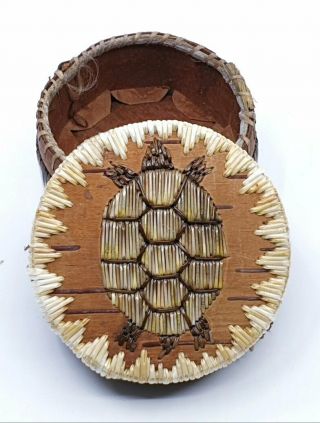 Vintage Native American Great Lakes Indian Birch Bark Quill Box Turtle Signed JC 3