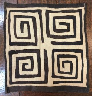 Handwoven authentic and vintage African Kuba Raffia Cloth from DRC 3
