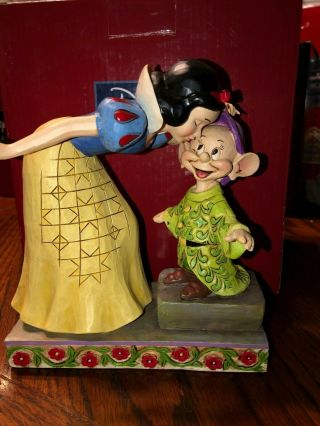 Disney Jim Shore Snow White And Dopey Sweetest Farewell