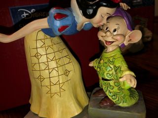 Disney Jim Shore Snow White and Dopey Sweetest Farewell 2