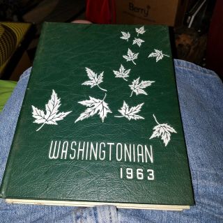 Washington,  Indiana 1963 Washington High School Yearbook.  The Washingtonian.