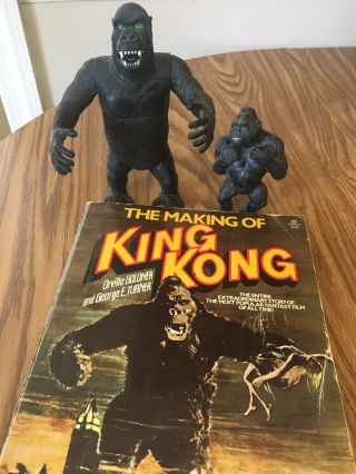 Vintage King Kong Collectors Set - 2 Figures And Book