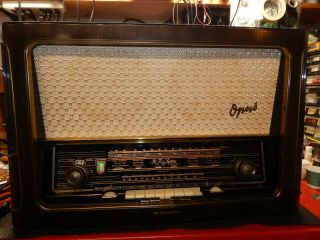 Vintage Telefunken Opus 7 Am/fm/shortwave Tube Radio