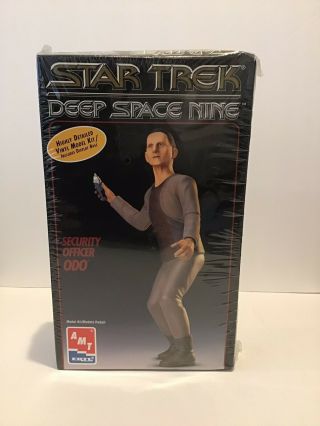 Star Trek Deep Space Nine Security Officer Odo Vinyl Model Kit