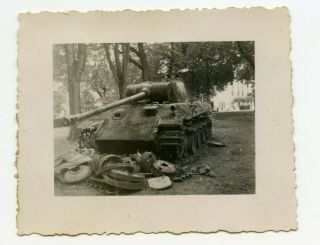 Photo Of A Knocked Out Panther Tank With Diamond Shaped Zimmeret