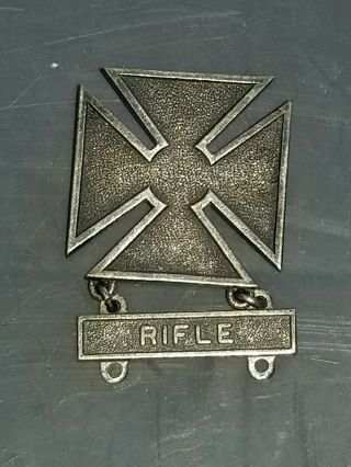 Wwii World War Ii Us Army Navy Marine Rifle Marksman Badge & Bar Pin Pin Back