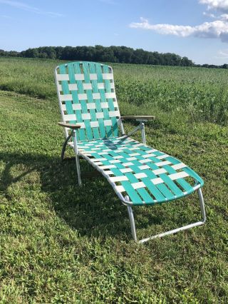 Vintage Chaise Lounge Recliner Lawn Chair Wooden Arms Aluminum Frame
