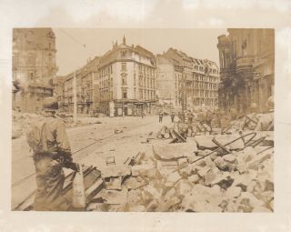 Wwii 4x5 Photo Us Army Infantryadvancing In Ruins City 1945 Germany 100