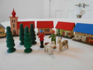 Vintage Erzgebirge East Germany 24 Pc Miniature Town Village Trees People Church 3