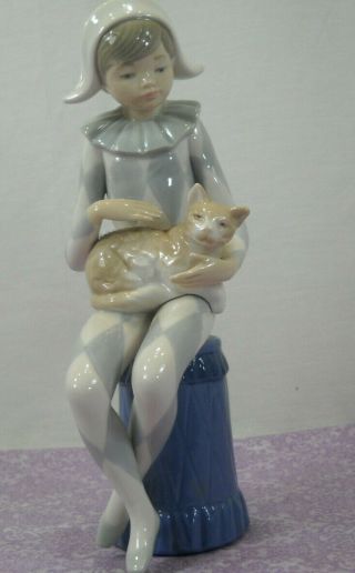 Nao By Llardo Figurine Boy Jester Petting Cat Made In Spain 1983