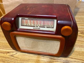 Vintage Musicaire Radio,  Model Md16 Red Catalin
