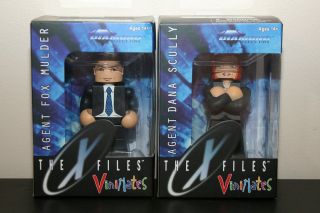The X - Files Vinimates Agent Dana Scully & Fox Mulder Diamond Select Toys